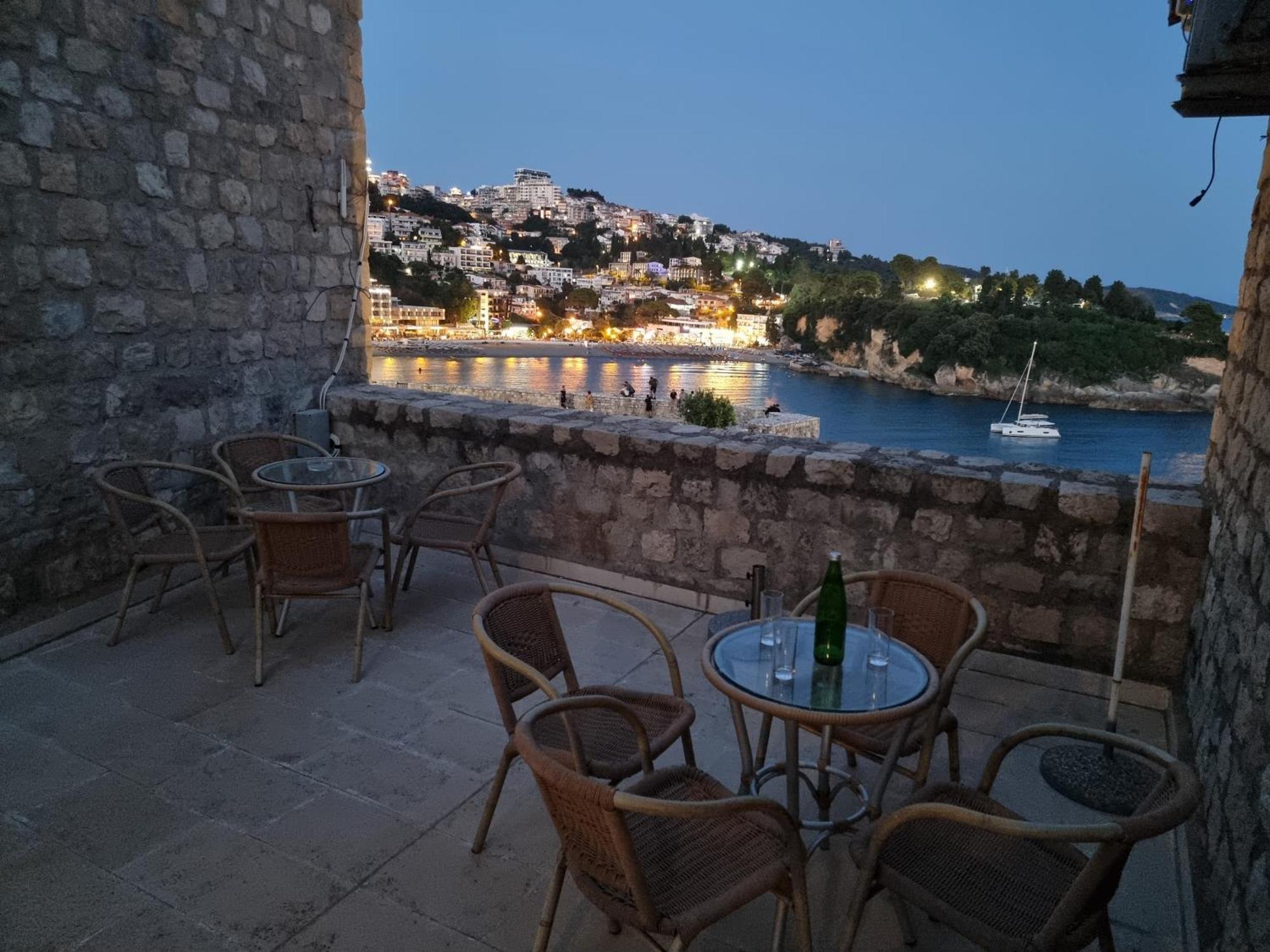 Hotel Kulla E Balshajve Ulcinj Exterior foto